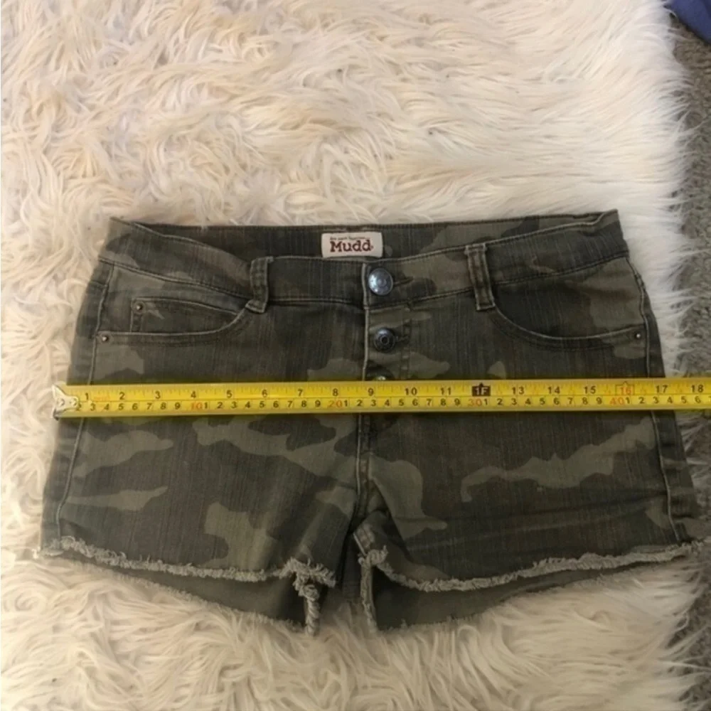 Mudd Camouflage Mini 3 Button Shorts